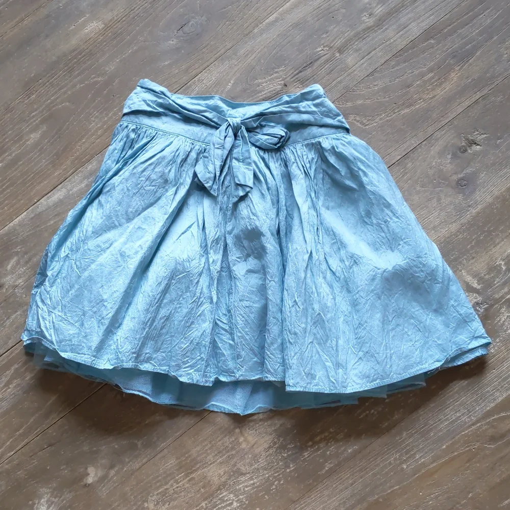 Size 3 j. Crew crewcuts silk skirt with tulle lining